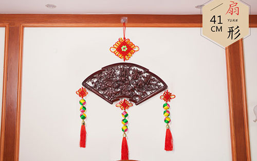 观山湖中国结挂件实木客厅玄关壁挂装饰品种类大全